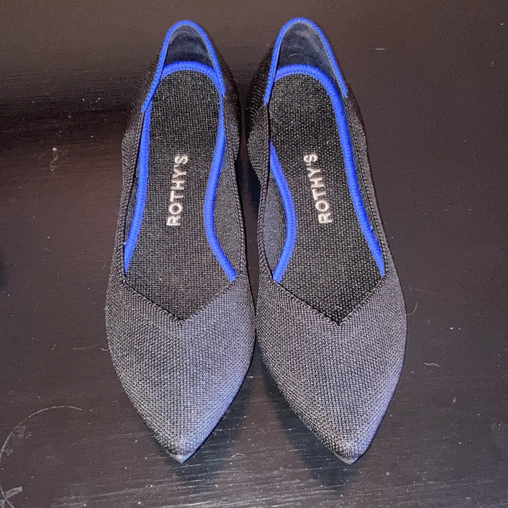 Rothy's Black and Blue Pointed-Toe Flats